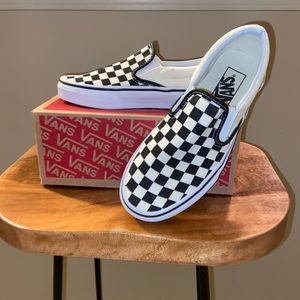 Classic Vans Slip-On in black and white checkered